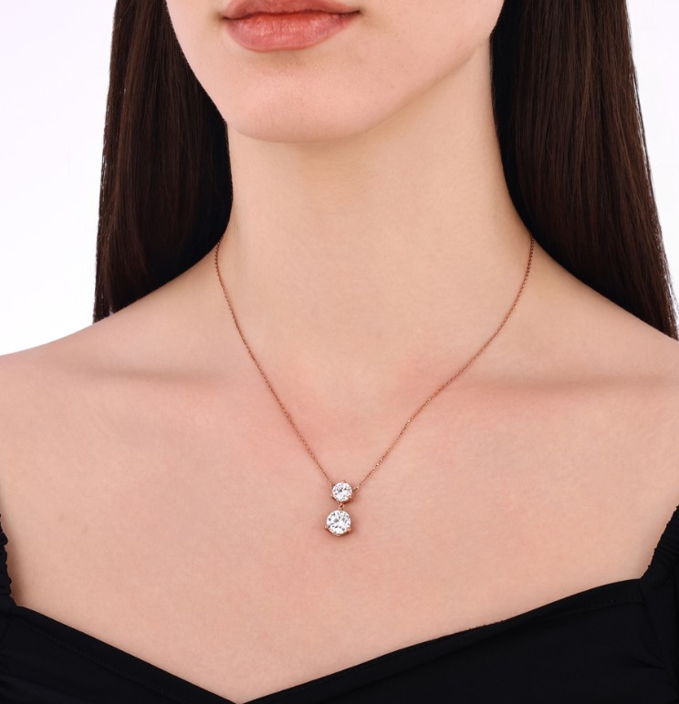 Düğüm Olan Kolye Zincirini Açmak İçin Püf Noktalar